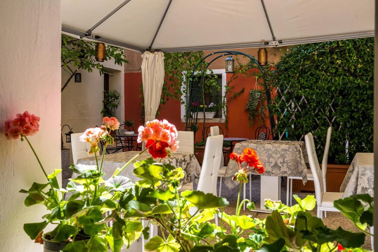 Hotel Apostoli Garden Venice 3*,  Italy