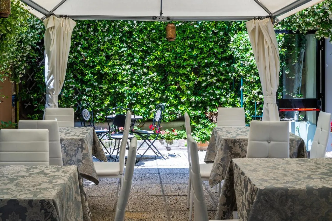 Hotel Apostoli Garden Venice 3*,  Italy