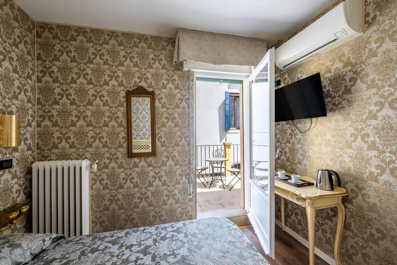 Hotel Apostoli Garden Venice